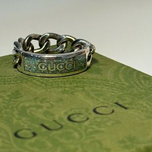 Gucci Silver-Tone Chain Ring with Turquoise Inlay